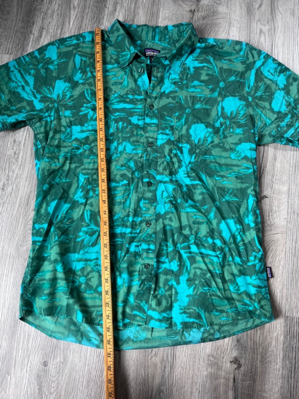 Patagonia Men's Go To Shirt "Cliffs and Waves: Conifer Green" XL short sleeve - Picture 4 of 8